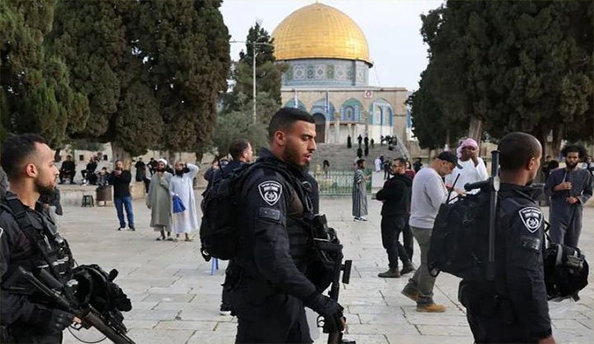 قوات الاحتلال حولت القدس لثكنة عسكرية قبيل صلاة الجمعة