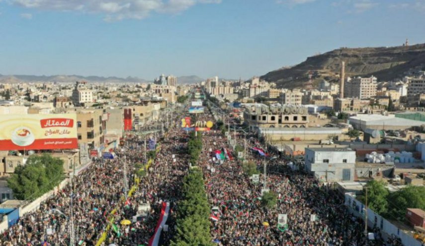 'جمعة التعبئة والاستنفار'.. اليمن يشهد أكبر مليونية دعما لفلسطين

