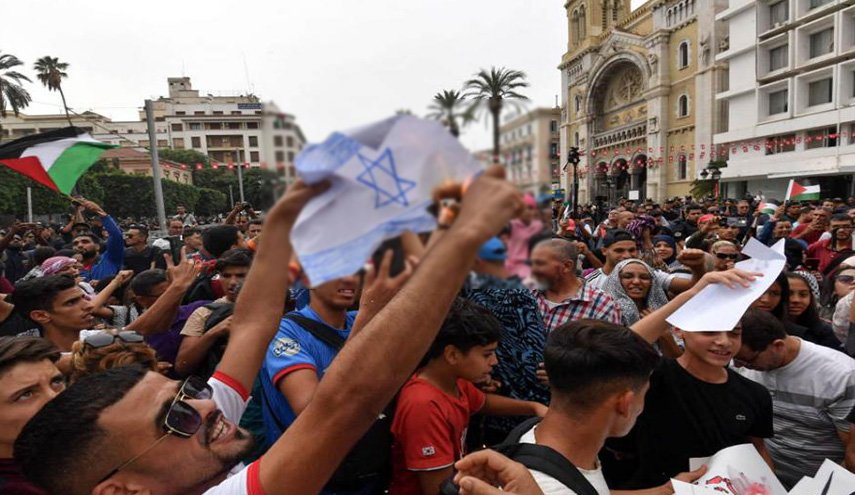 الاحتلال يطلب من 