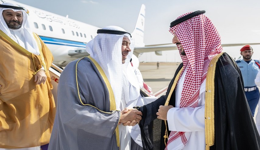 وزير الدفاع الكويتي يلتقي نظيره السعودي في الرياض