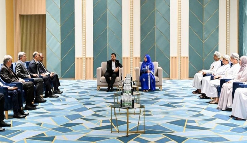 إیران وسلطنة عمان تتطلعان الى تعزيز التعاون العلمي