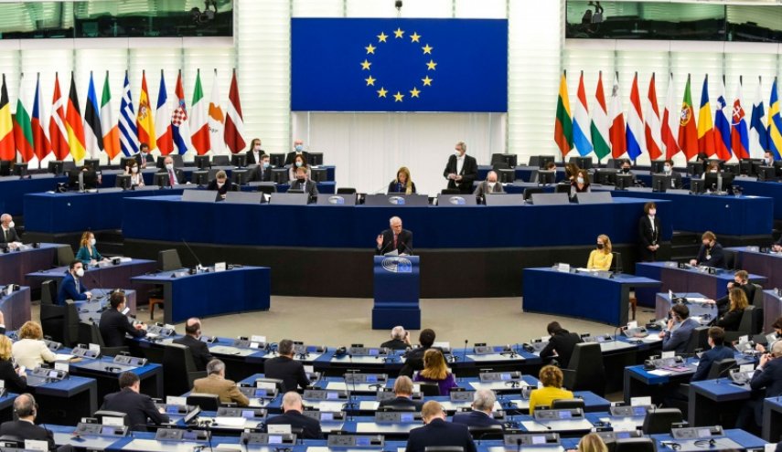 الاتحاد الأوروبي يصف الوضع في الضفة الغربية بـ'إرهاب المستوطنين' ضد الفلسطينيين

