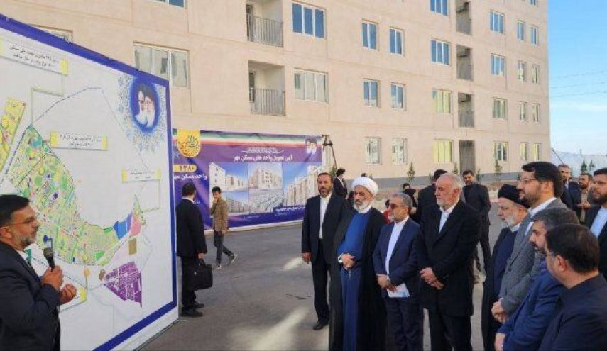 رئيس الجمهورية يدشن أزيد من أربعة آلاف وحدة سكنية بمدينة برند
