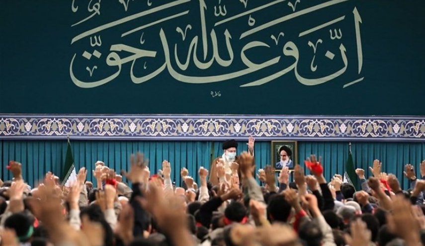 ما قصد قائد الثورة من خطة إجراء استفتاء شعبي بأراضي فلسطين؟