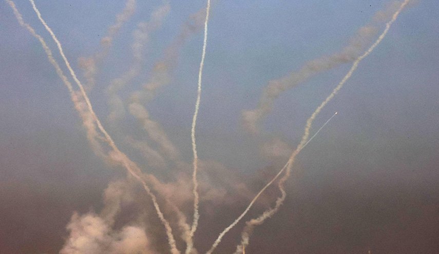في اليوم الـ60.. القسام تستهدف تل أبيب وميناءها بالصواريخ