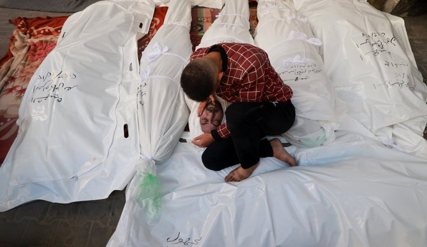 شهداء غزة على عتبة الـ'19' ألفا والمصابون بالآلاف