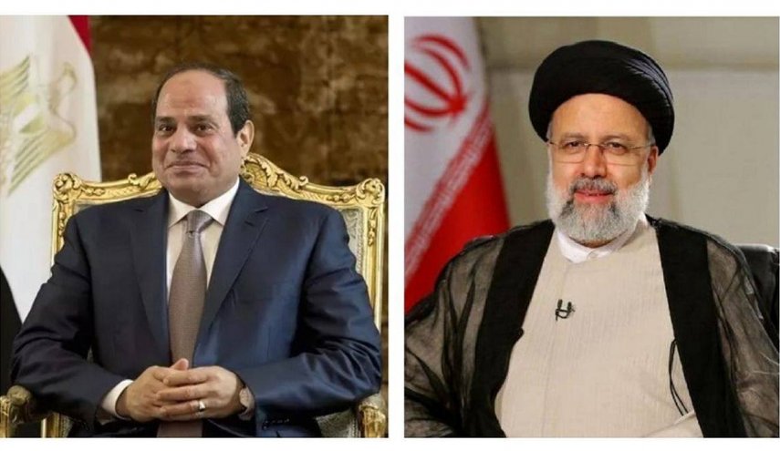 ماذا دار بين الرئيسين الايراني والمصري؟ 
