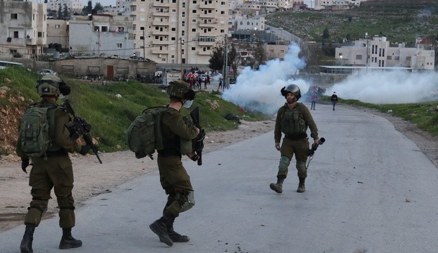 قوات الاحتلال تقتحم قلقيلية وتعتدي على مواطنين فلسطينيين