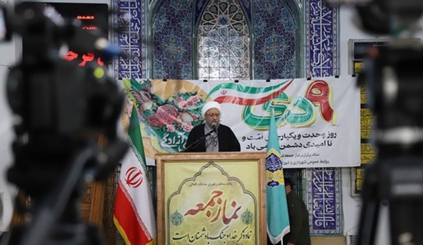 ايران تزداد شموخا ببركة دماء الشهداء وتضحيات المجاهدين