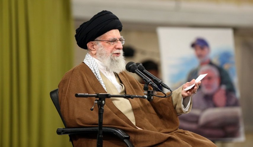 قائد الثورة الاسلامية: نبض العالم الاسلامي اليوم يدق في غزة

