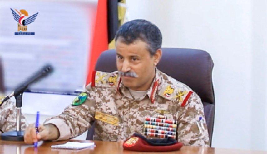 وزير الدفاع اليمني: ردنا على الاعتداء الأمريكي سيكون قاسياً