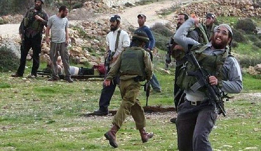 مستوطنون يعتدون بالضرب على مواطن فلسطيني جنوب جنين