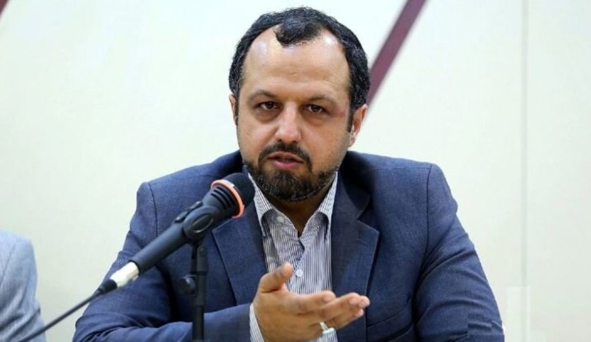 وزير الإقتصاد يدعو لشطب إسم إیران من توصيات مجموعة العمل المالي (FATF)