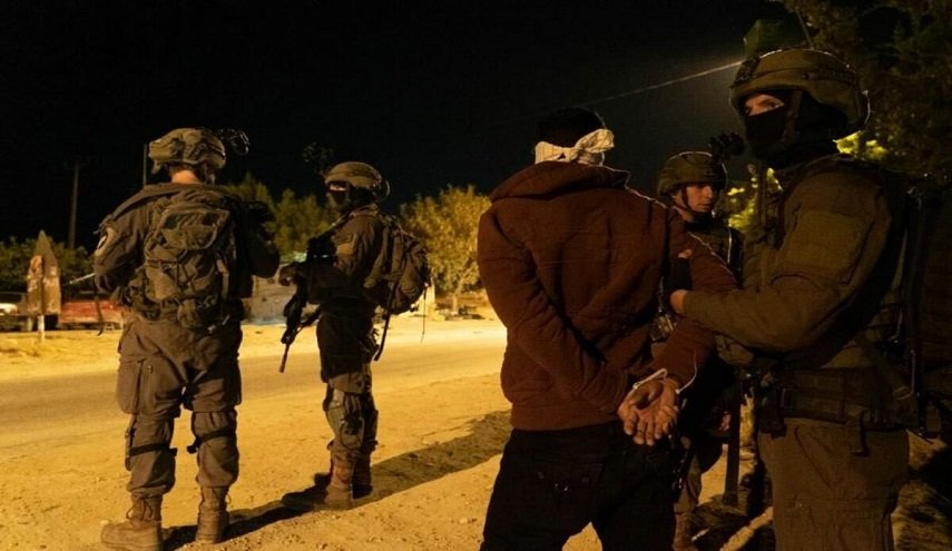 الاحتلال يشن حملة اعتقالات في الضفة المحتلة
