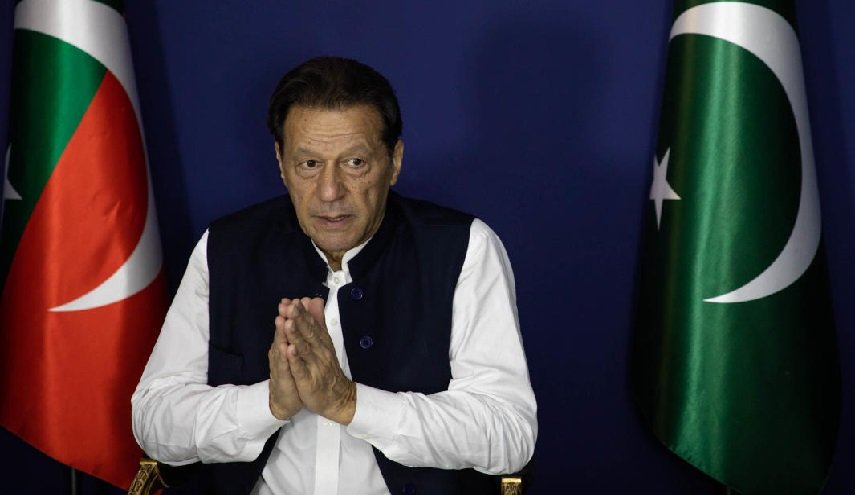 القضاء يحرم 'حزب عمران خان' من الترشح لانتخابات باكستان

