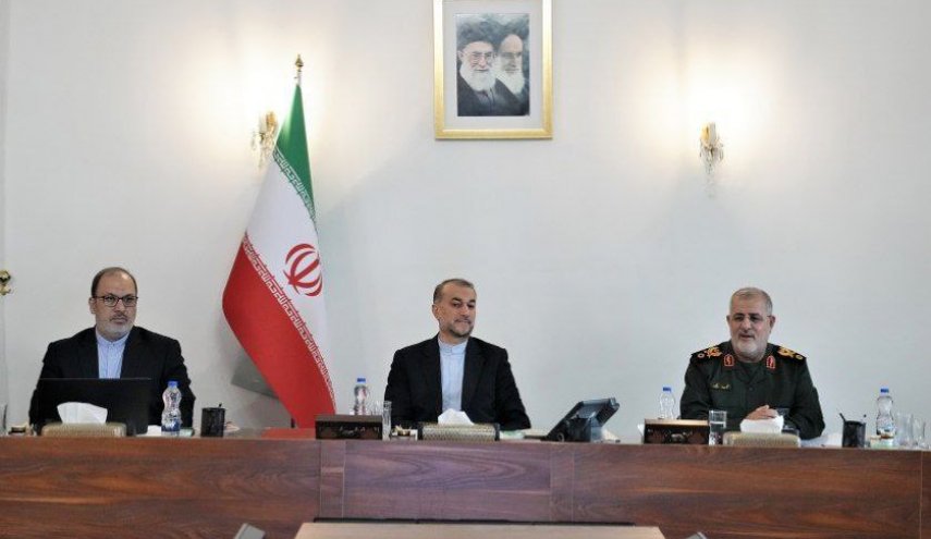 نشست هم‌اندیشی مقامات وزارت خارجه و سردار پاکپور