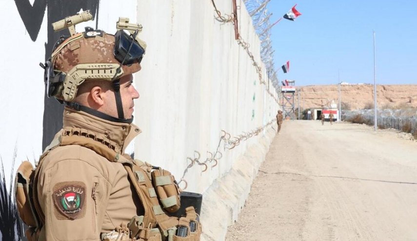 العراق تعلن إقامة الشريط الحدودي مع سوريا + صور