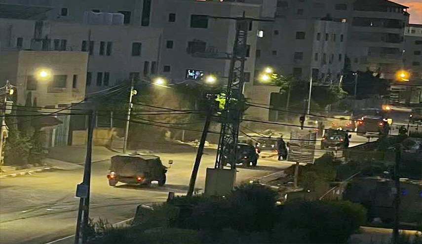الاحتلال يقتحم مخيمي نور شمس وطولكرم ويفرض حظرا للتجوال