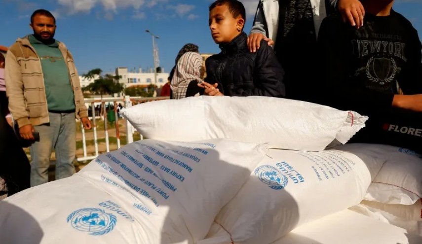 الاحتلال يخطط لمحو الأونروا من غزة.. وهذا هو البديل 