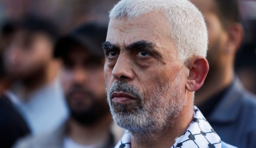 الإحتلال يطرح فكرة 'نفي السنوار' على غرار ياسر عرفات
