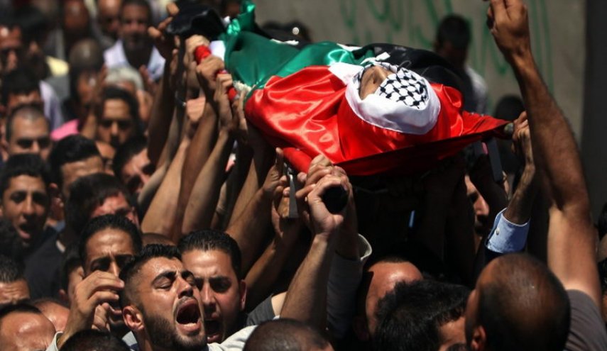 24 شهيدا في مجزرة إسرائيلية جديدة في دير البلح
