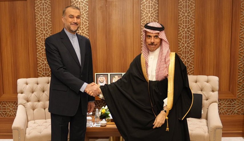 وزير خارجية إيران يلتقى نظيره السعودي في جدة