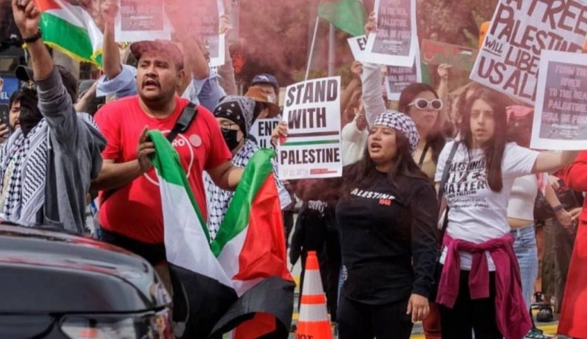 هتافات لفلسطين قرب حفل الأوسكار.. 
