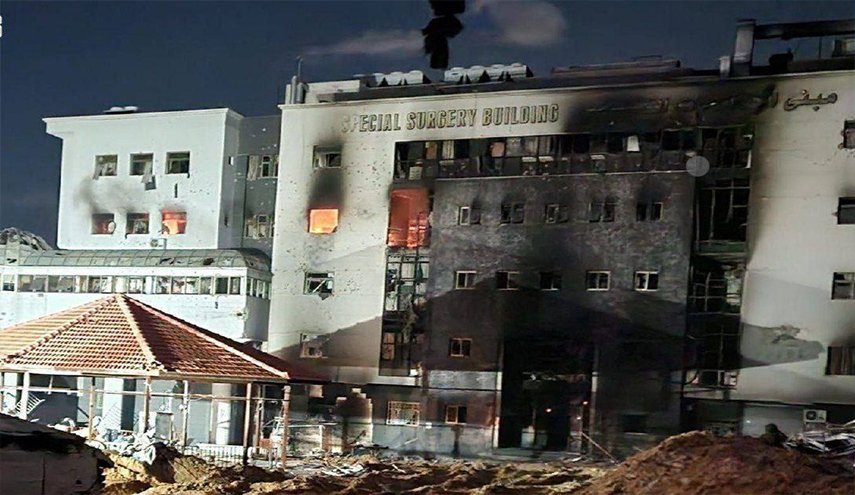 الاحتلال يقتل 400 فلسطينيا ويحرق 1050 منزلاً بمحيط مستشفى الشفاء