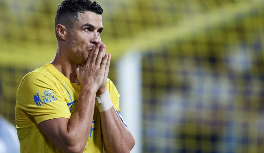أول تعليق لرونالدو بعد إقالة كاسترو من تدريب النصر السعودي