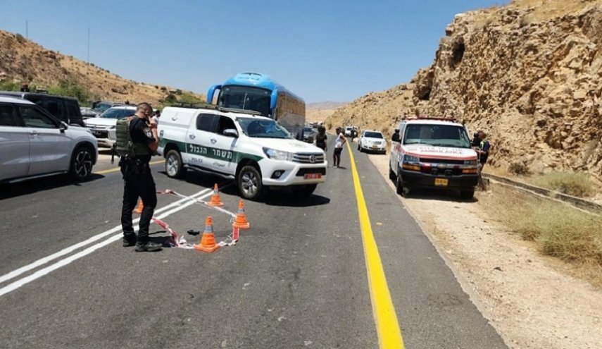  الاحتلال يصيب فتاة بالرصاص عند حاجز الحمرا العسكري