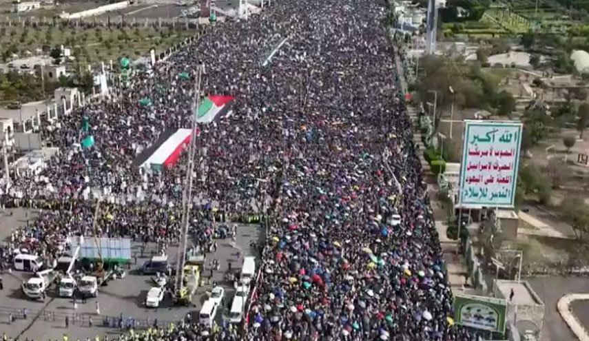 عطوان: لماذا ننصح 'قيادة حماس الخارج' بشد الرحال إلى صنعاء؟