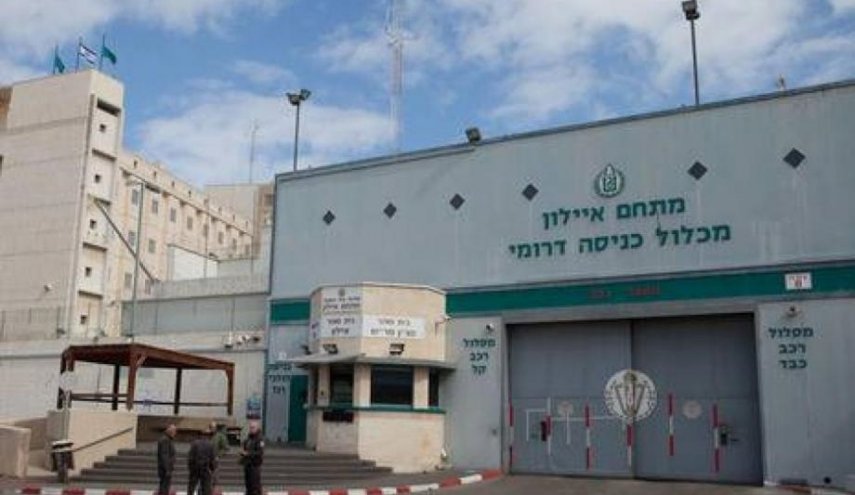 استشهاد أسير من غزّة جرّاء التعذيب والإهمال بسجن الرملة

