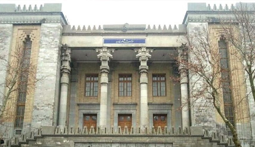 خارجية إيران تستدعي القائم بأعمال سفارة بريطانيا في طهران
