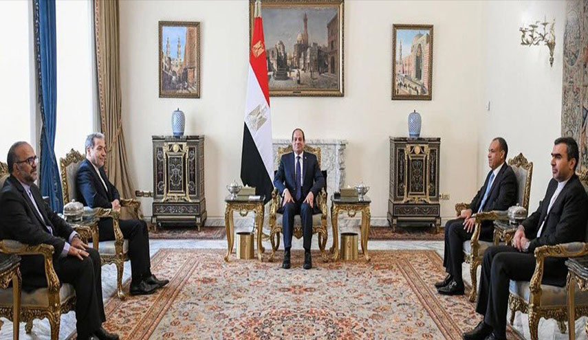 عراقجي يلتقي الرئيس المصري في القاهرة 