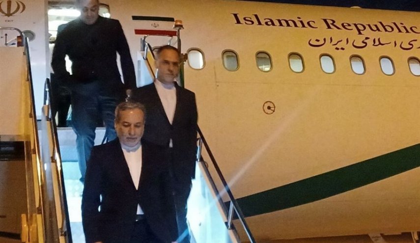 وزير الخارجية الايراني يصل الى اسطنبول 