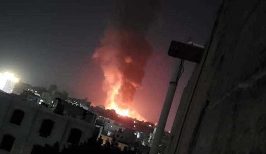 اليمن.. عدوان أمريكي بريطاني يستهدف الحديدة
