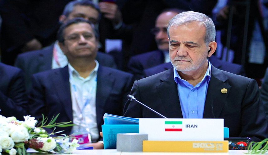 الرئيس الإيراني يدعو لوقف فوري ودائم للعدوان على غزة ولبنان