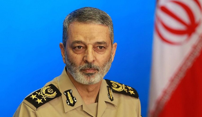 قائد الجيش الإيراني يهنئ الشيخ نعيم قاسم لانتخابه أمينا عاما جديدا لحزب الله