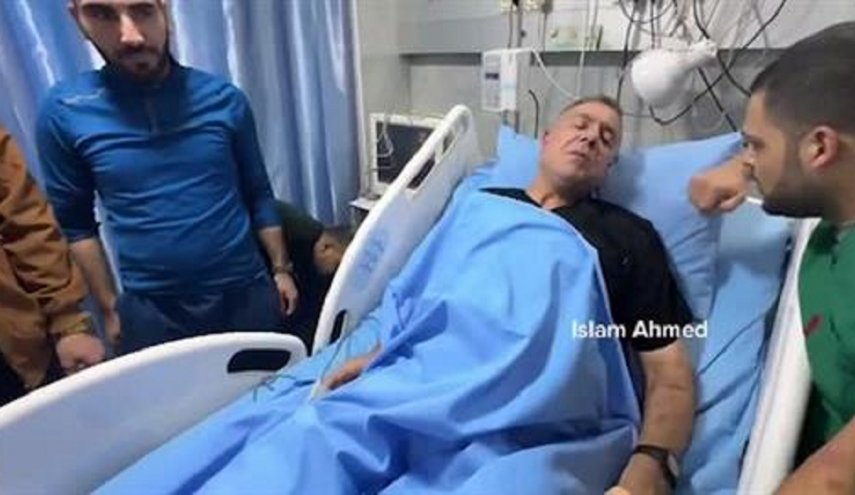  إصابة مدير مستشفى كمال عدوان نتيجة قصف الاحتلال
