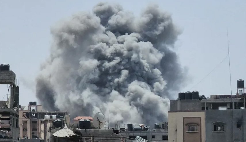 شهيدان وإصابات بعدوان الاحتلال على خيمة في خانيونس