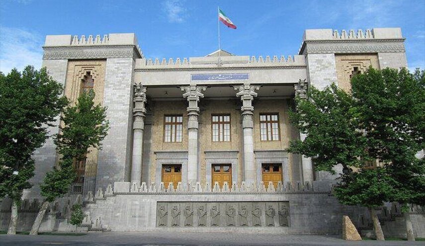 طهران:على باريس متابعة جدية لمقتل اثنين من رعايانا بهجوم ارهابي