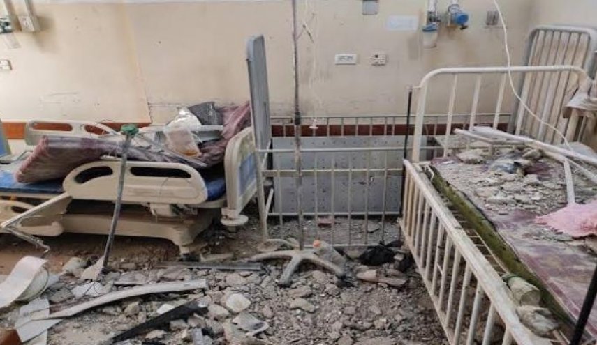الاحتلال يقصف مستشفى كمال عدوان ويطالب بإخلائه
