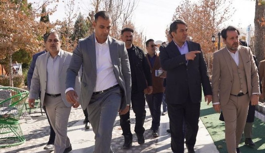 بازدید استاندار کرمان از طرح‌های محور هفت باغ علوی  از احداث مرکز پت اسکن تا بازدید از محموعه  کم نظیر گردشگری ابیت