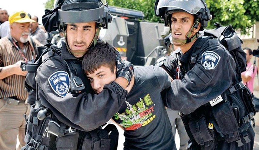 كيف يتم تعذيب الأطفال الفلسطينيين في مركز شرطة (أرئيل)؟
