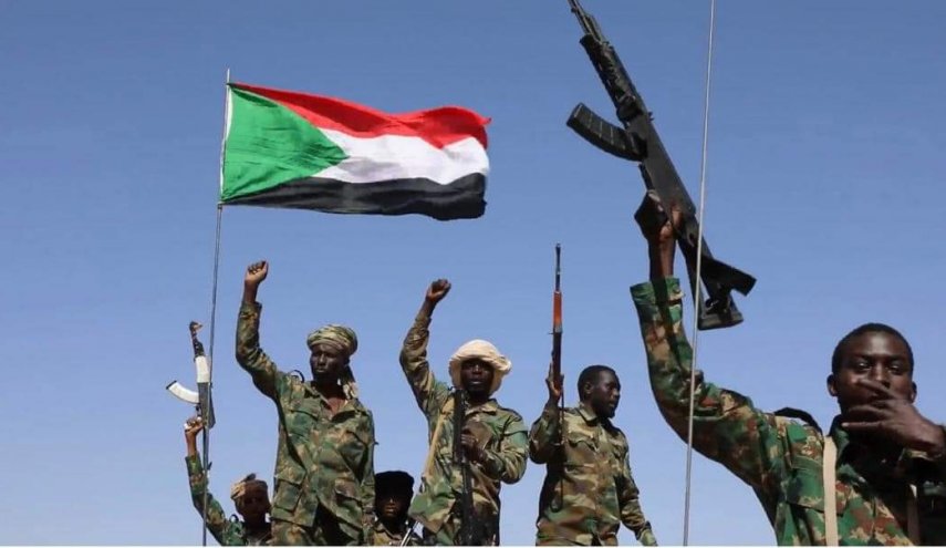 جيش السودان يفك حصار القيادة العامة ومعسكر سلاح الإشارة
