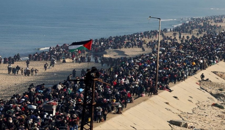 أكثر من 300 ألف نازح تمكنوا اليوم من العودة لشمال قطاع غزة