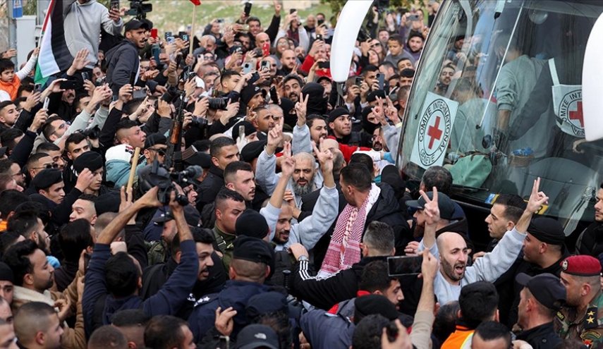 مكتب إعلام الأسرى يعلن موعد الإفراج عن الأسرى الفلسطينين