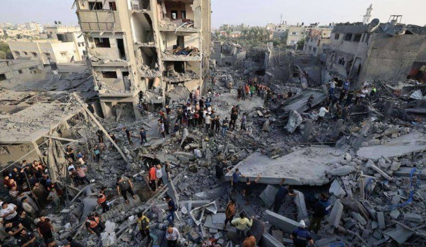 انتشال جثث متحللة من مقبرة جماعية تكشف فظائع الإبادة ضد الفلسطينيين