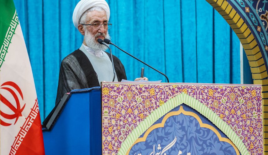 خطيب جمعة طهران: ترامب لن يحقق مبتغاه بخصوص إيران