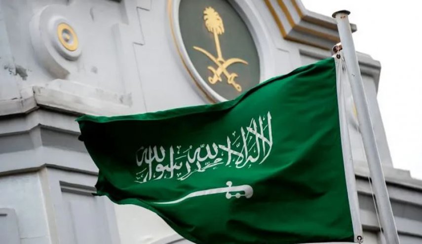 السعودية تؤكد رفضها القاطع لتصريحات نتنياهو بشأن تهجير الفلسطينيين 

